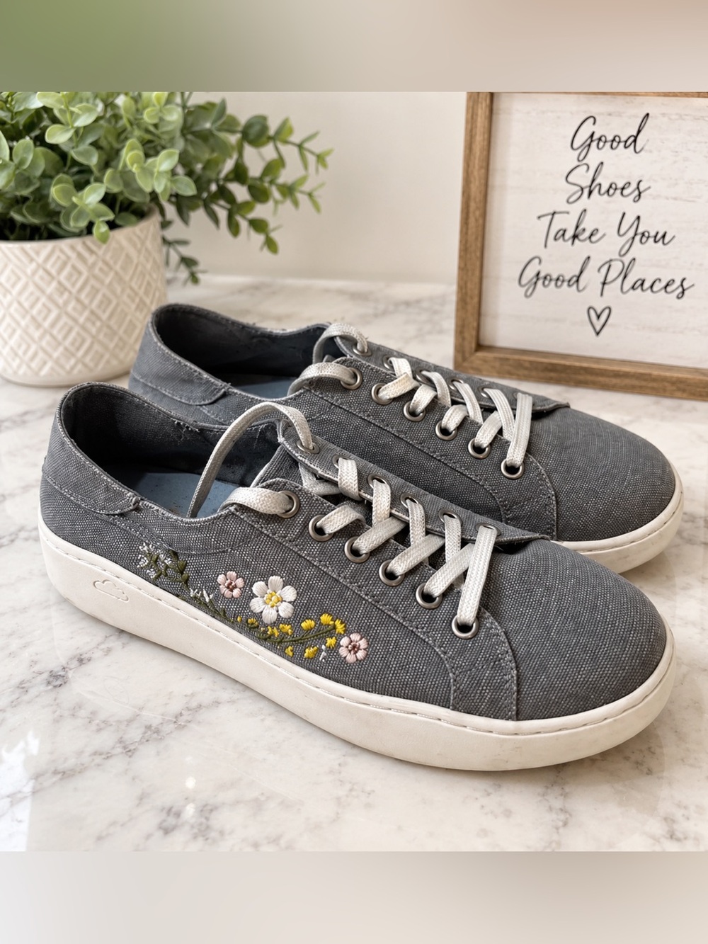 Project Cloud Gray Floral Embroidered Canvas Sneakers Women’s US Size 10